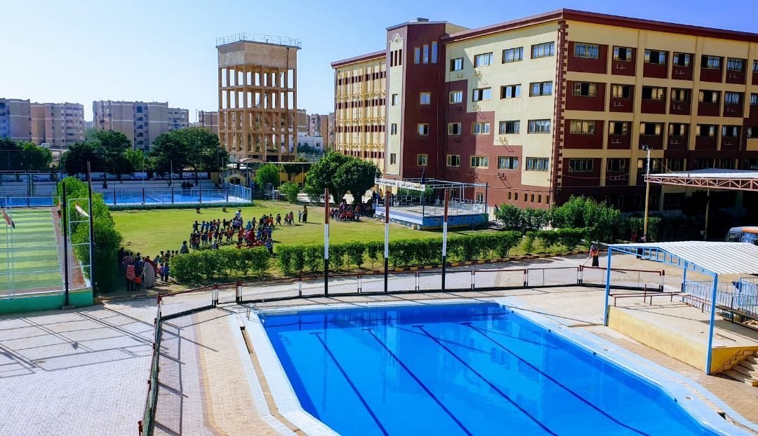 حمام سباحة مدرسة المستقبل- بأسوان